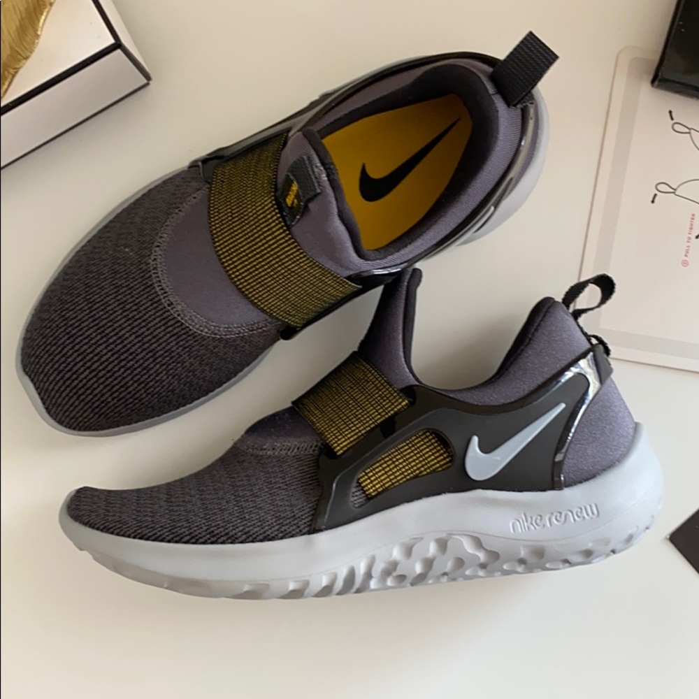 NWT Nike renew freedom grey running shoes - Picture 4 of 8